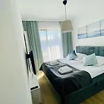 Ho!house Shellter Апартаменты *