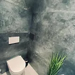 Ho!house Shellter Апартаменты Рогово