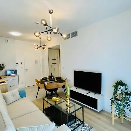 Ho!house Shellter 아파트