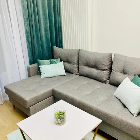 Ho!house Shellter 로고보