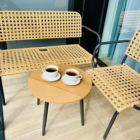 아파트 Ho!house Shellter 로고보