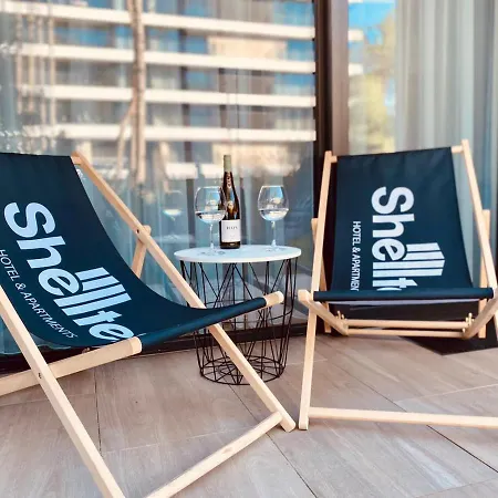 Ho!house Shellter 아파트 로고보